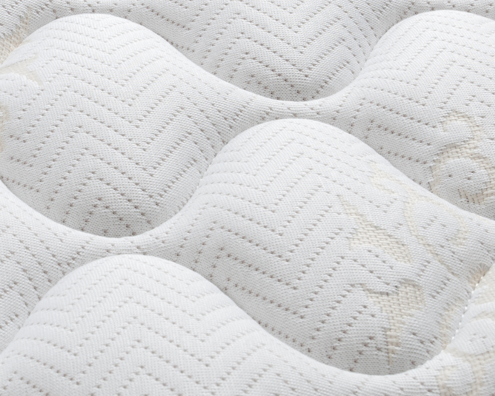 Texture de matelas propre en apparence montrant les zones d’accumulation invisibles – hygiène matelas signes Maison Max Clean Les Astuces de Max PACA